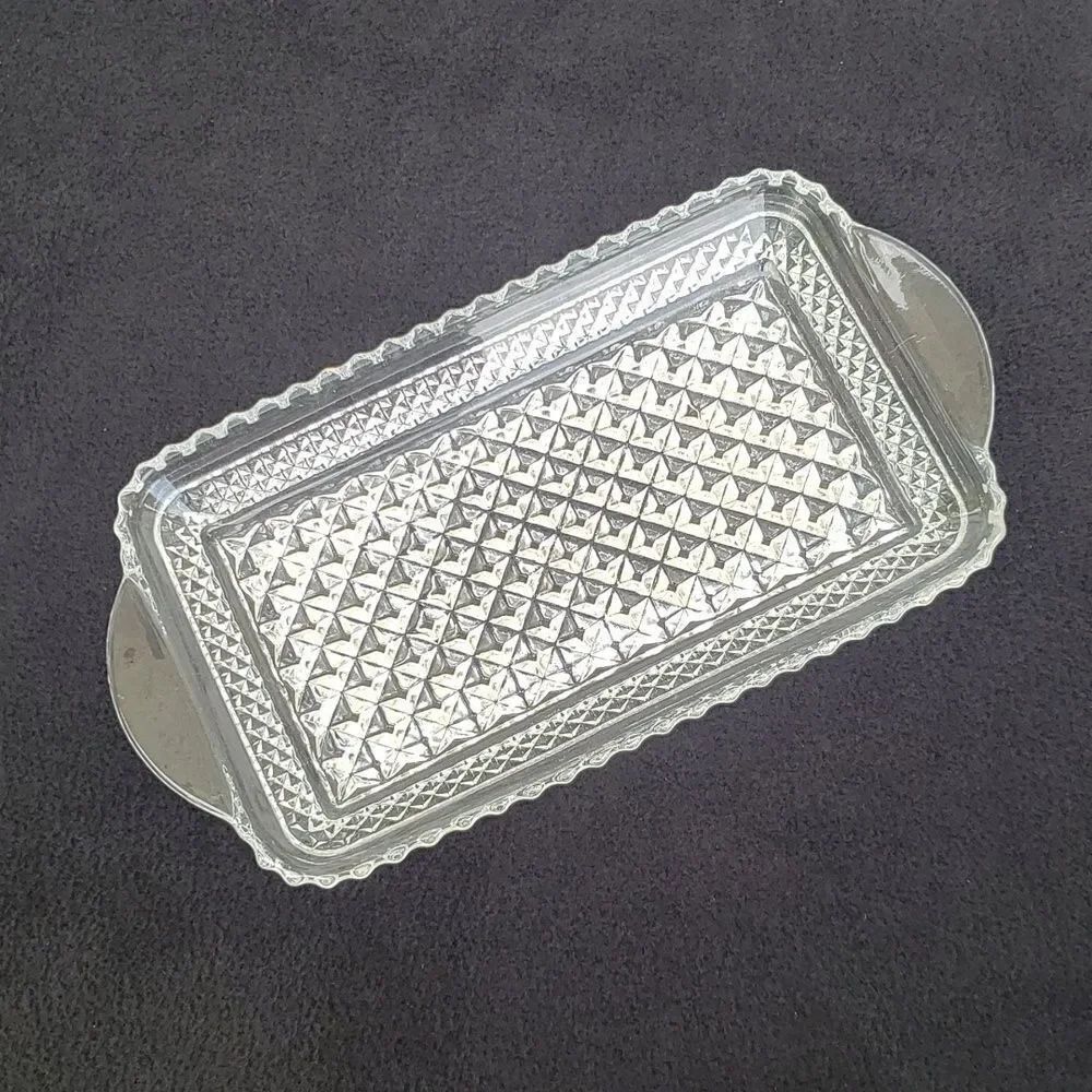 Very Pretty Vintage 8" x 5" Cut Glass Relish Tray Serving Dish